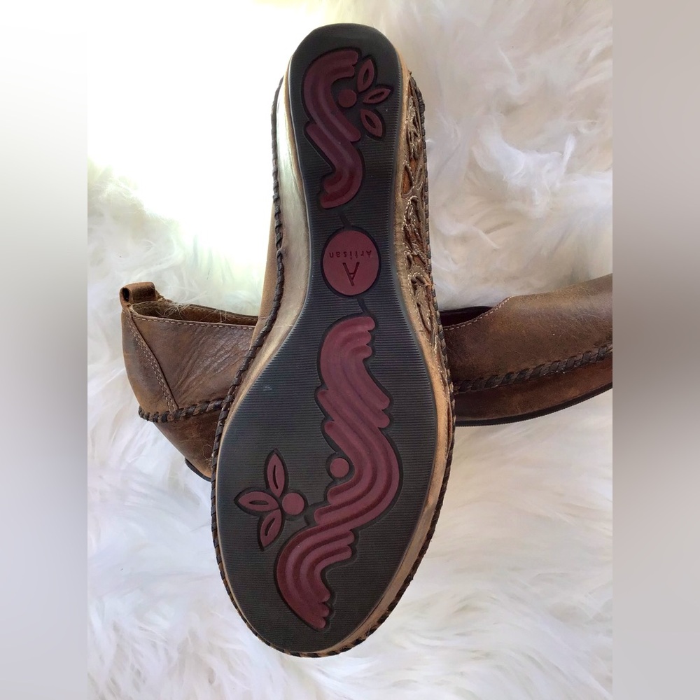 Clarks Artisan Brown Leather Ballet Flats Carved Wedge Heel Size 8 Boho Comfort - Picture 12 of 13